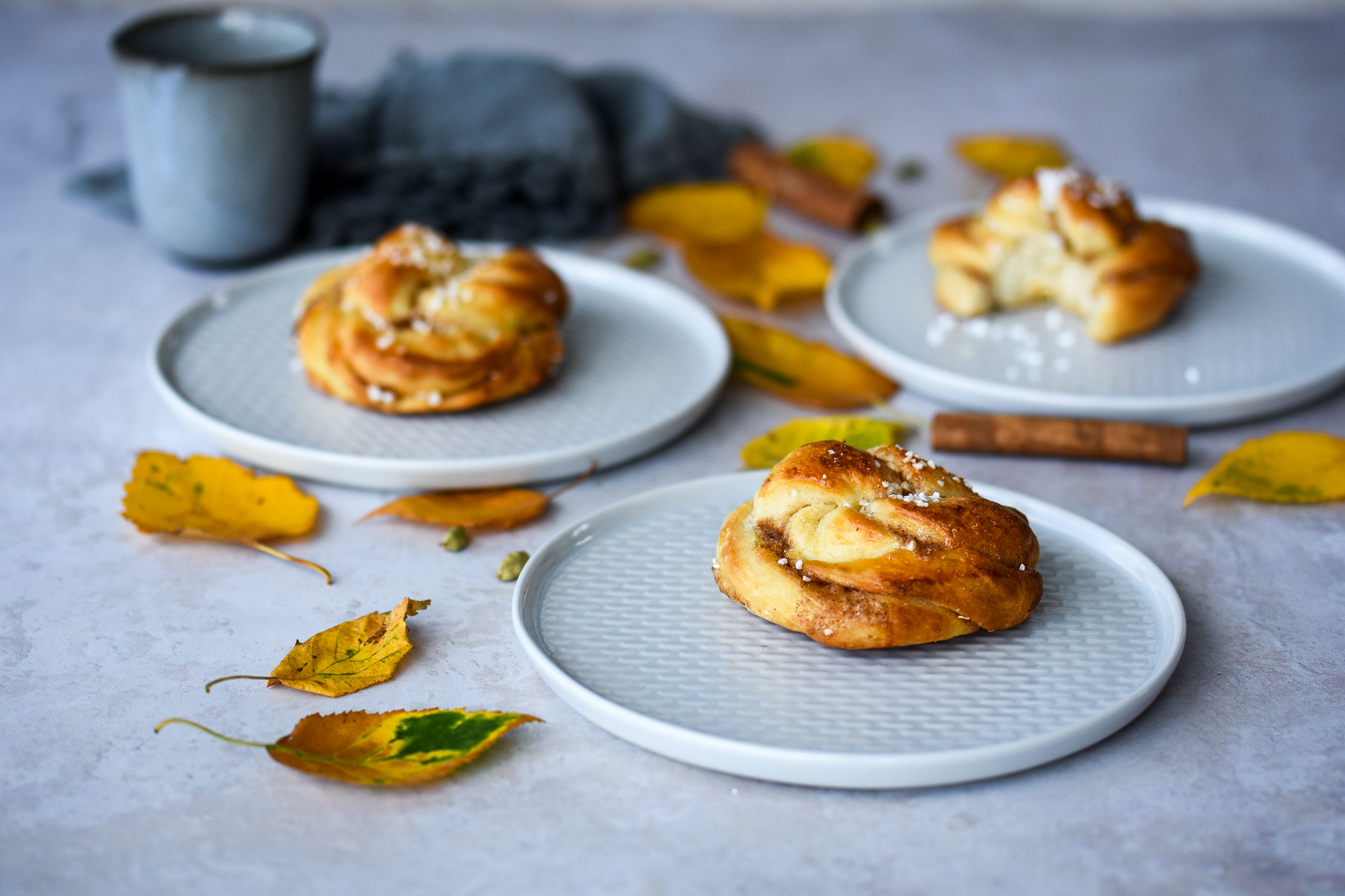 Swedish Cinnamon & Cardamon Buns - Nordic Kitchen stories